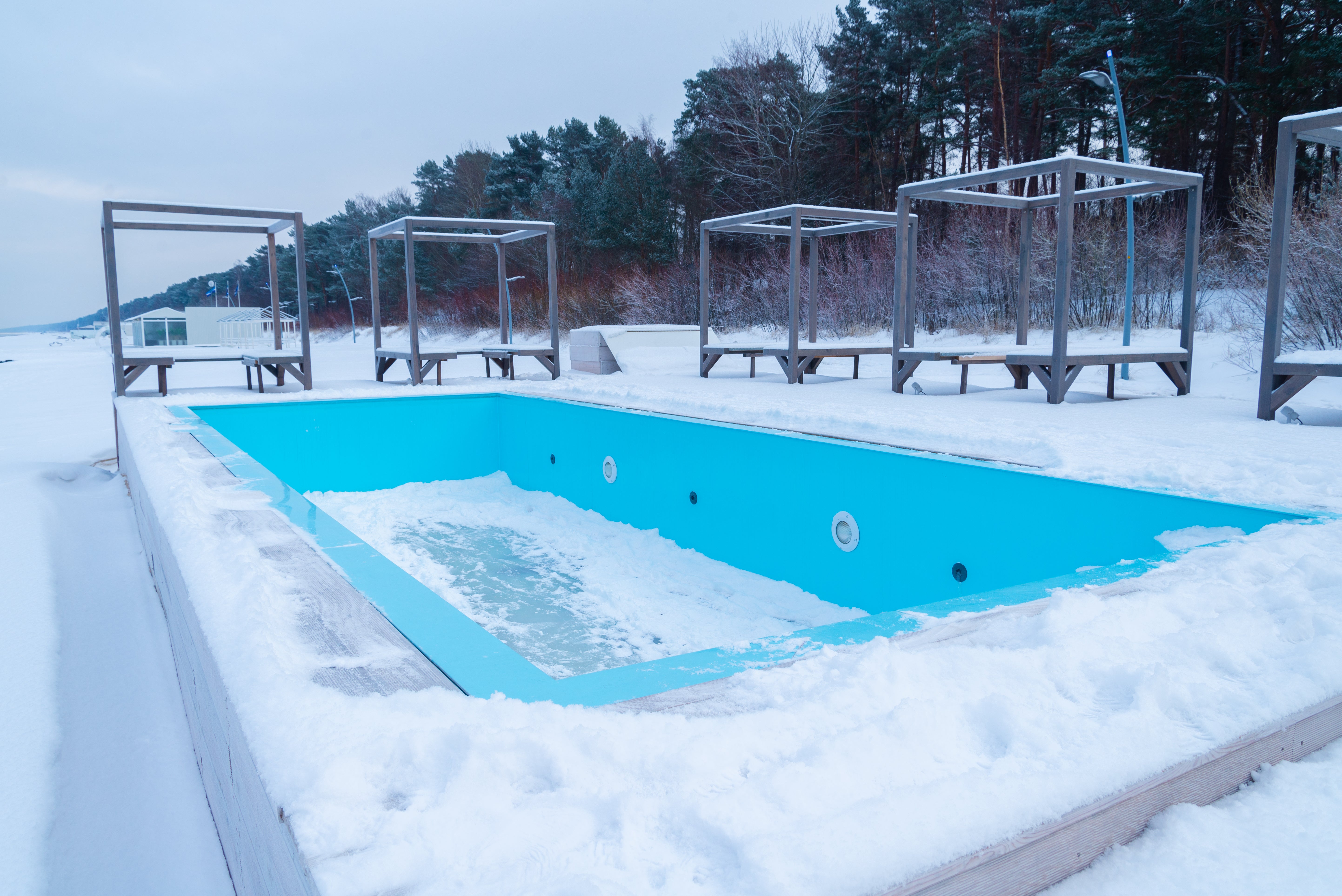 Guide to Winterizing Your Pool – Hurricane Pool Filters